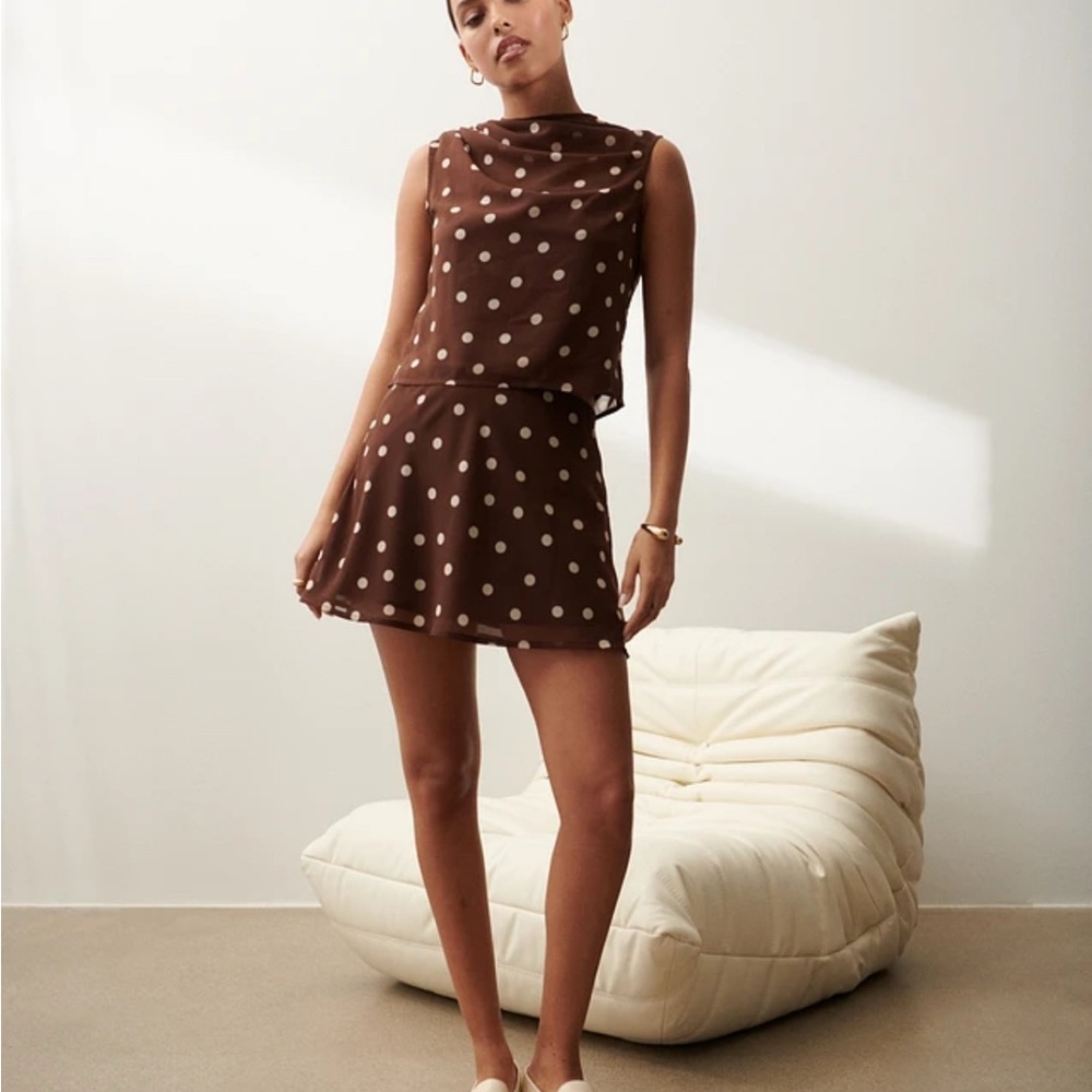 Abercrombie & Fitch Brown 2 piece set with White Dots
